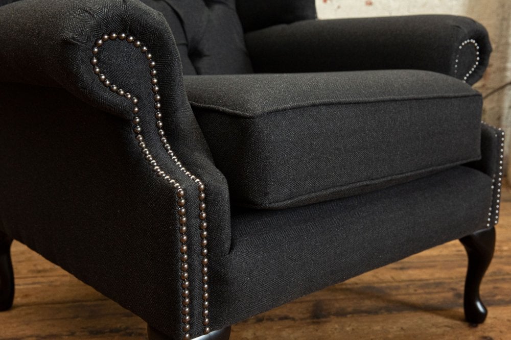 Grande Woodstock Chesterfield Wing Chair