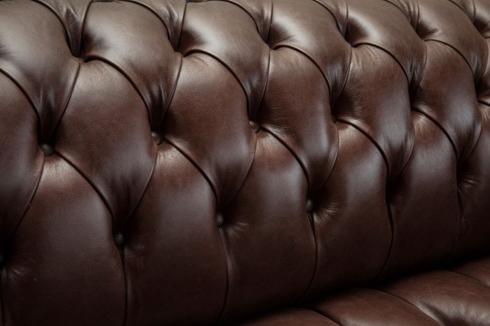 Montana - Old English Dark Brown