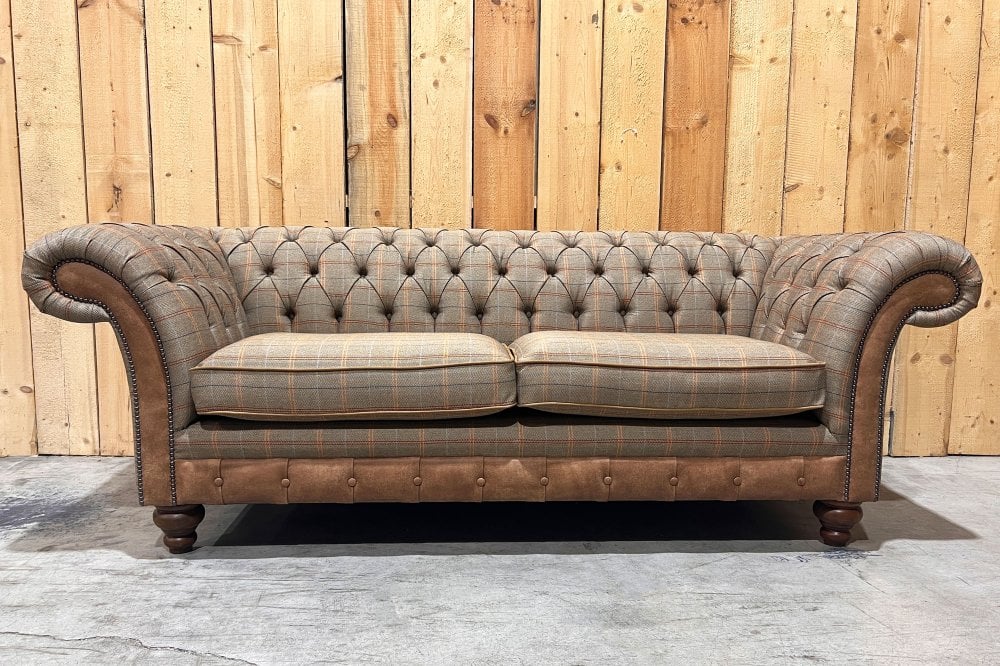 Conrad Chesterfield Sofa - Spruce Tweed