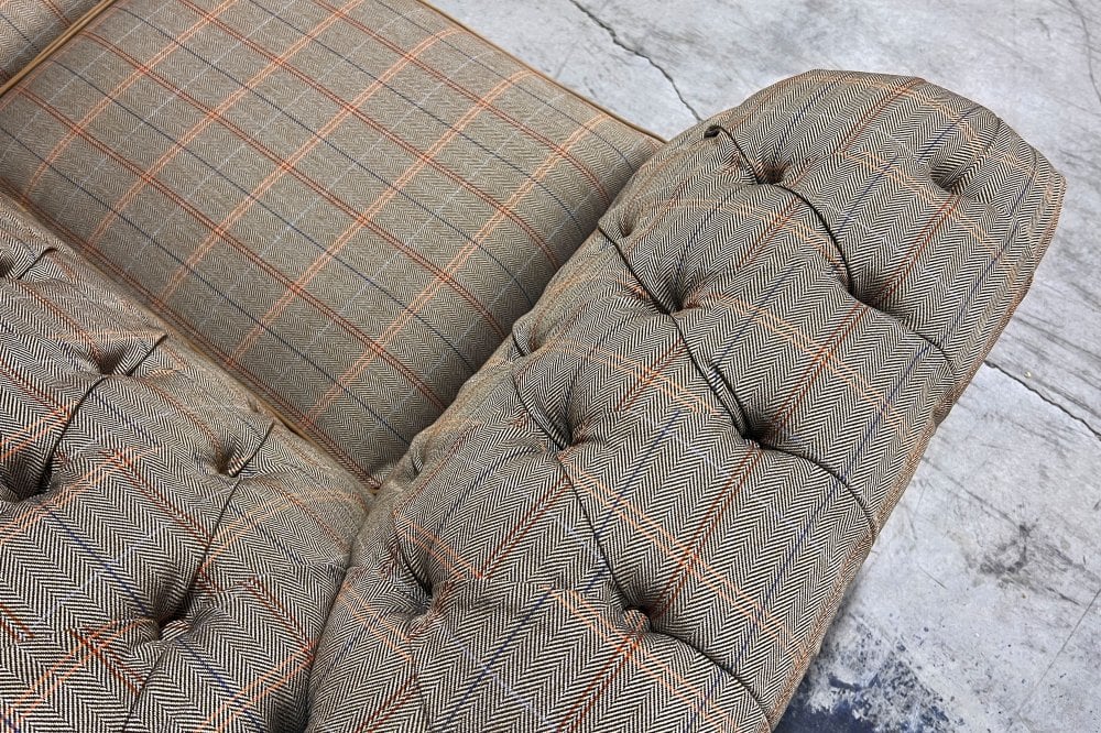 Conrad Chesterfield Sofa - Spruce Tweed