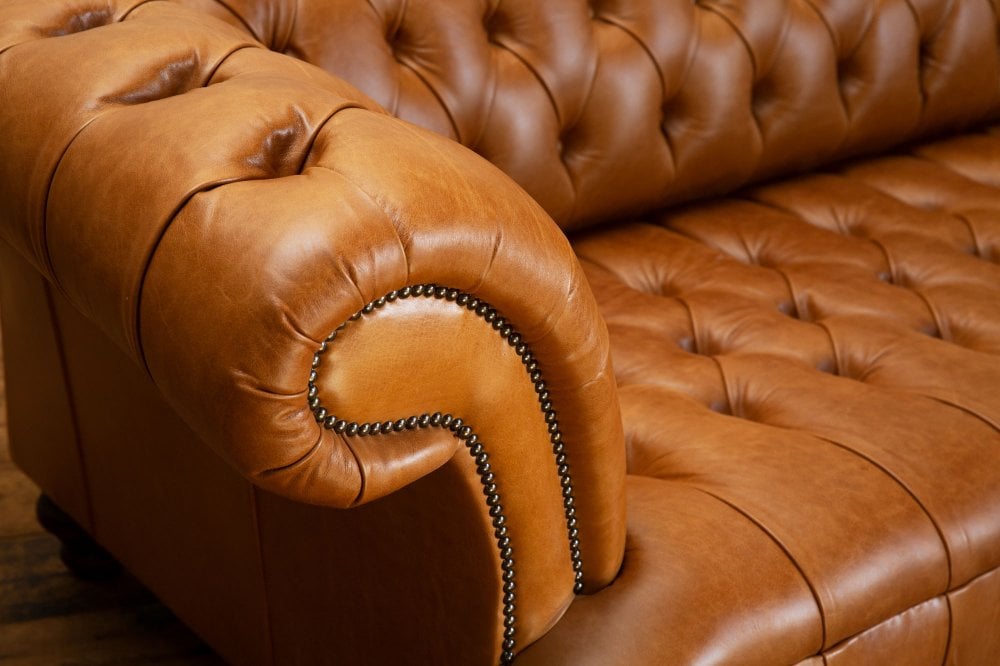 Grande Windermere Chesterfield Sofa